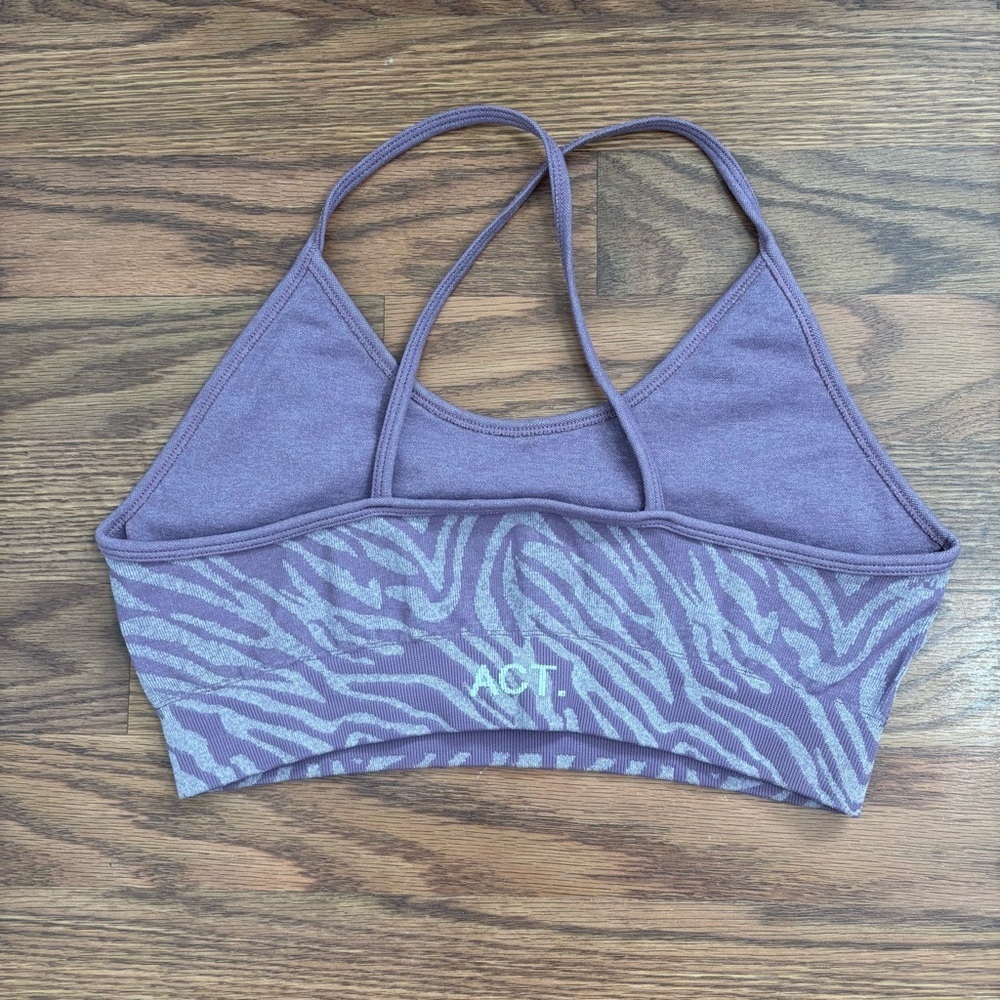 ACT sports bra - Picture 4 of 4